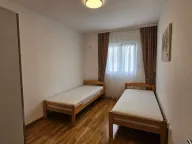 Izdavanje, dvosoban stan, 60m², Tuški Put, Podgorica - image 6