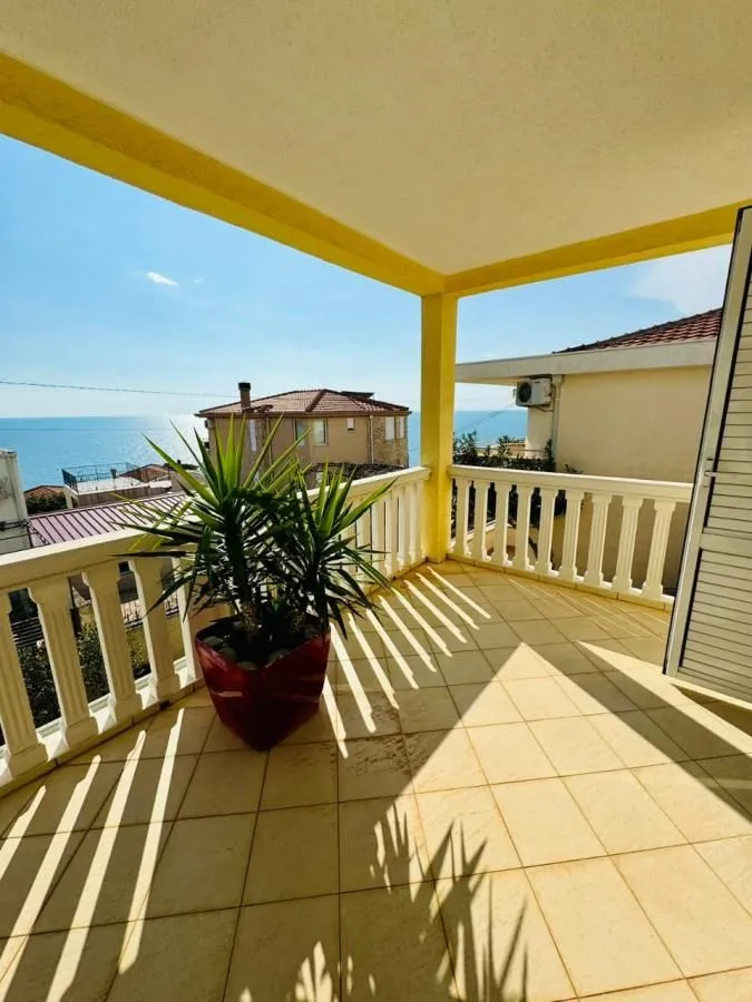 Sale, house, 290m², Bar, Crna Gora