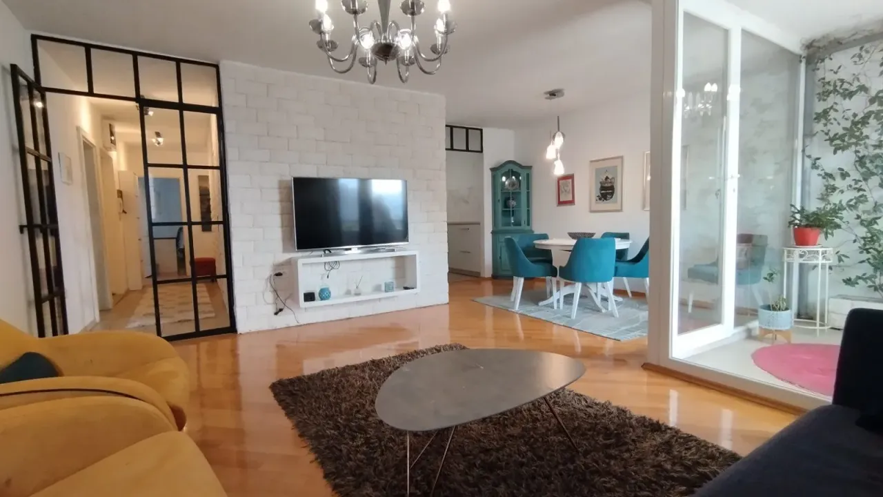 Rent, three bedroom apartment, 100m², Blok 5, Podgorica
