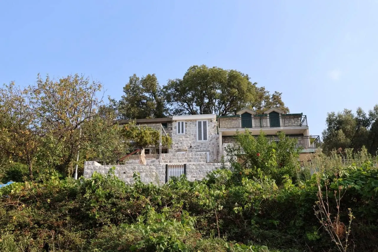 Rent, two bedroom apartment, 120m², Kamenovo, Budva