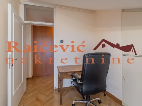 Izdavanje, trosoban stan, 83m², Stari Grad, Beograd - image 19
