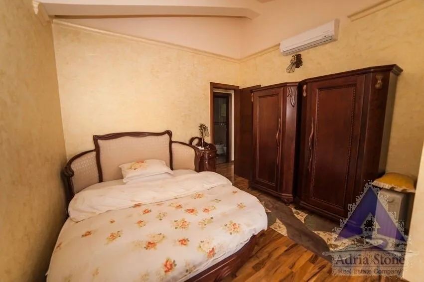 Prodaja, trosoban stan, 179m², Rozino, Budva