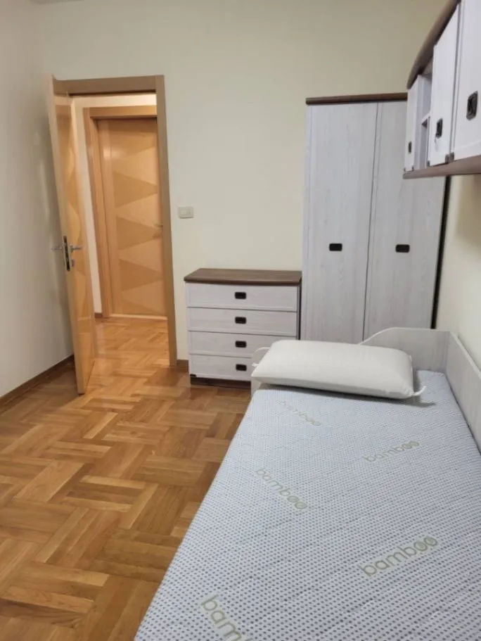 Izdavanje, trosoban stan, 95m², Preko Morače, Podgorica