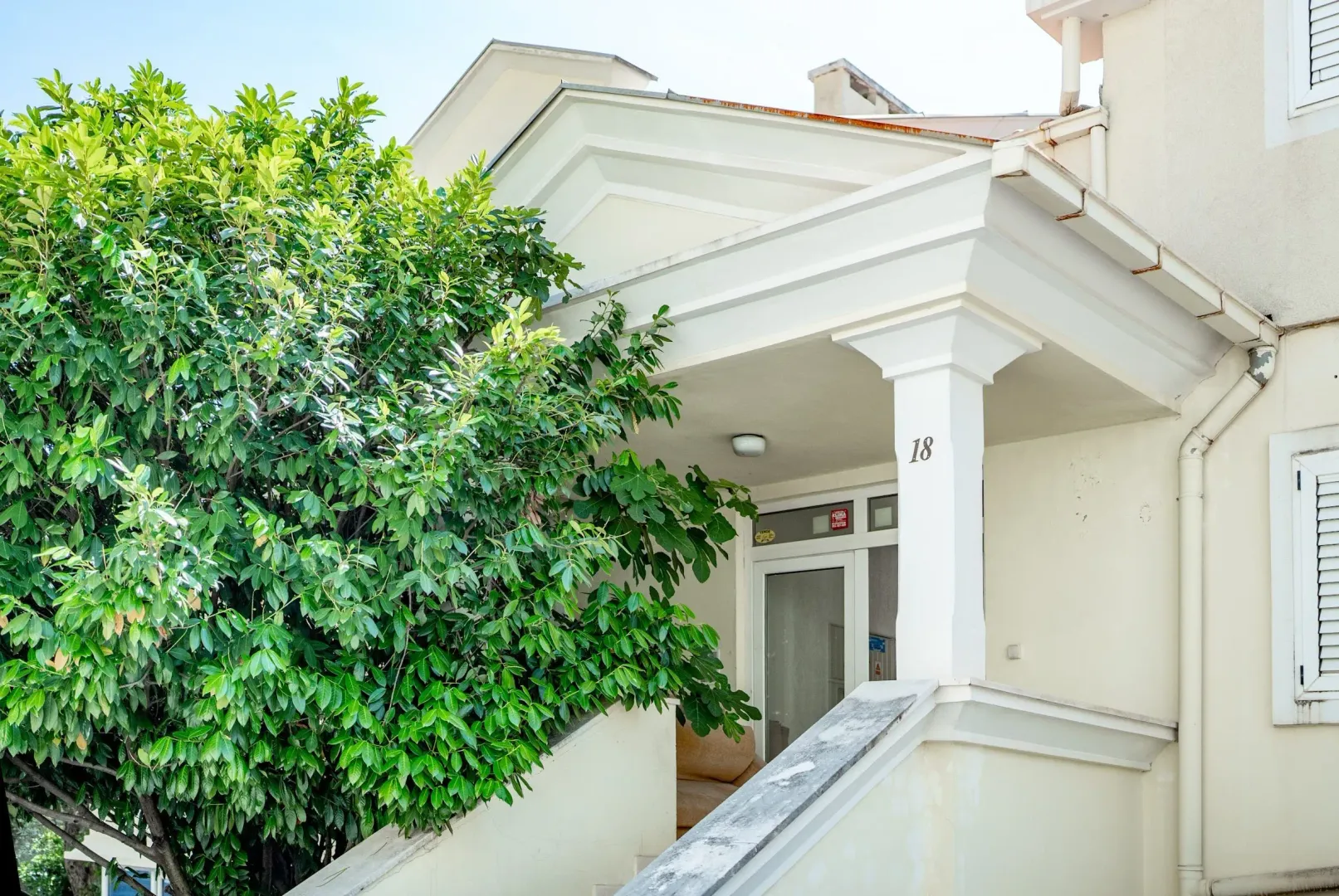 Prodaja, jednosoban stan, 45m², Sveti Stefan, Budva