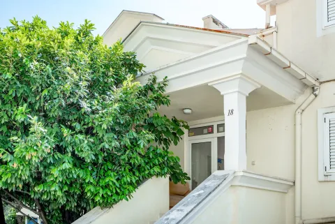 Prodaja, jednosoban stan, 45m², Sveti Stefan, Budva - image 6