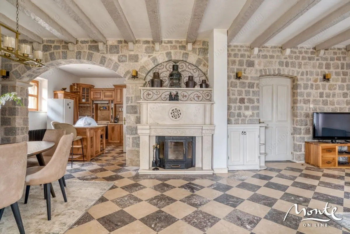 Sale, house, 480m², Reževići, Budva