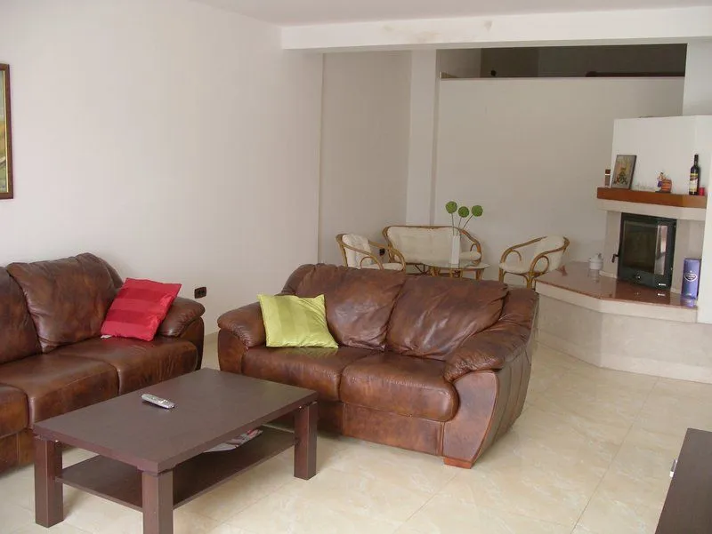 Prodaja, stan, 233m², Rafailovići, Budva