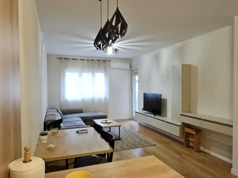 Rent, four bedroom apartment, 49m², Central Point, Podgorica - image 2