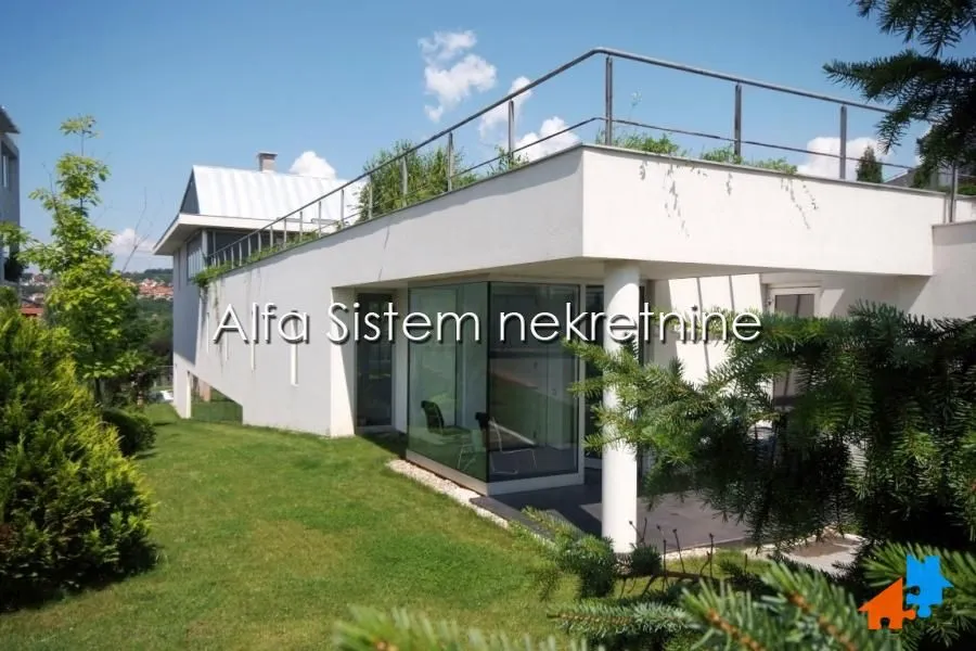 Izdavanje, kuća, 560m², Veliki Mokri Lug, Zvezdara Sve Podlokacije