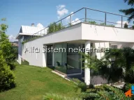 Izdavanje, kuća, 560m², Veliki Mokri Lug, Zvezdara Sve Podlokacije - image 12