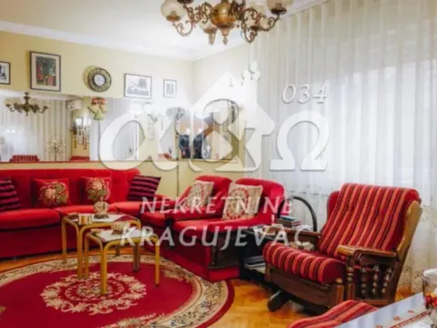 Prodaja, kuća, 210m², Erdoglija, Kragujevac - image 2