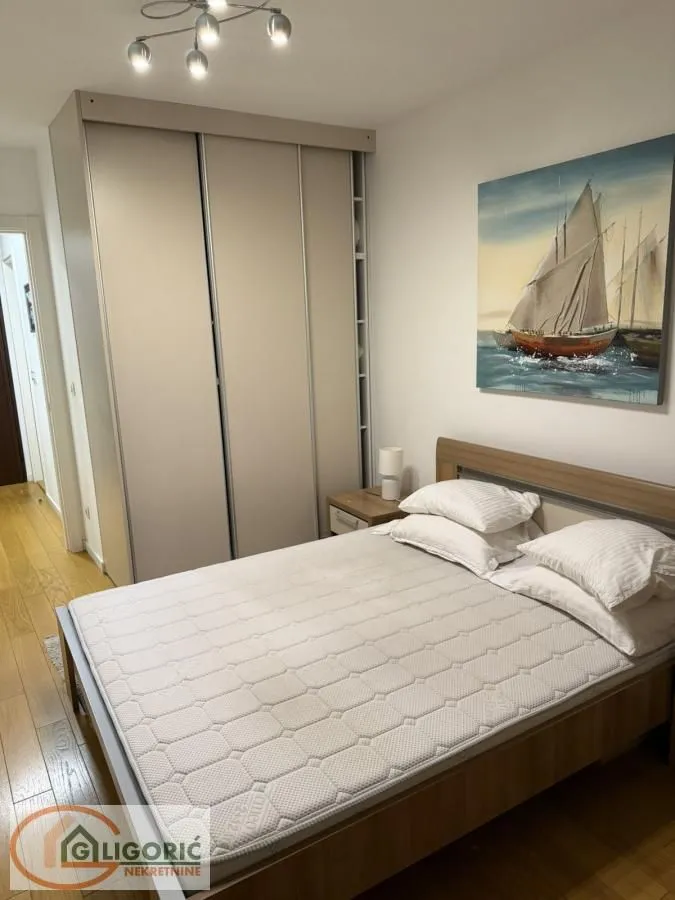Prodaja, dvosoban stan, 53m², Novi Beograd Blok 67, Novi Beograd Sve Podlokacije
