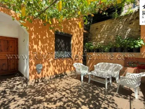 Prodaja, kuća, 150m², Centar, Herceg Novi - image 9