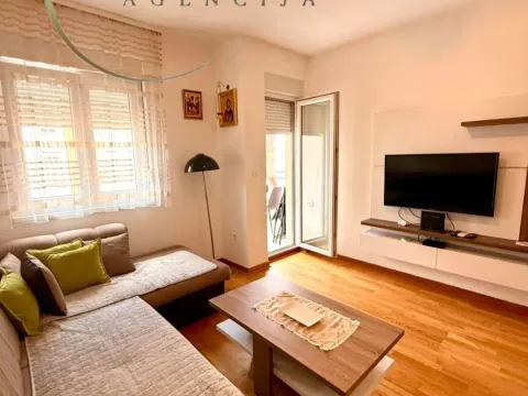Izdavanje, jednosoban stan, 45m², City Kej, Podgorica - image 3