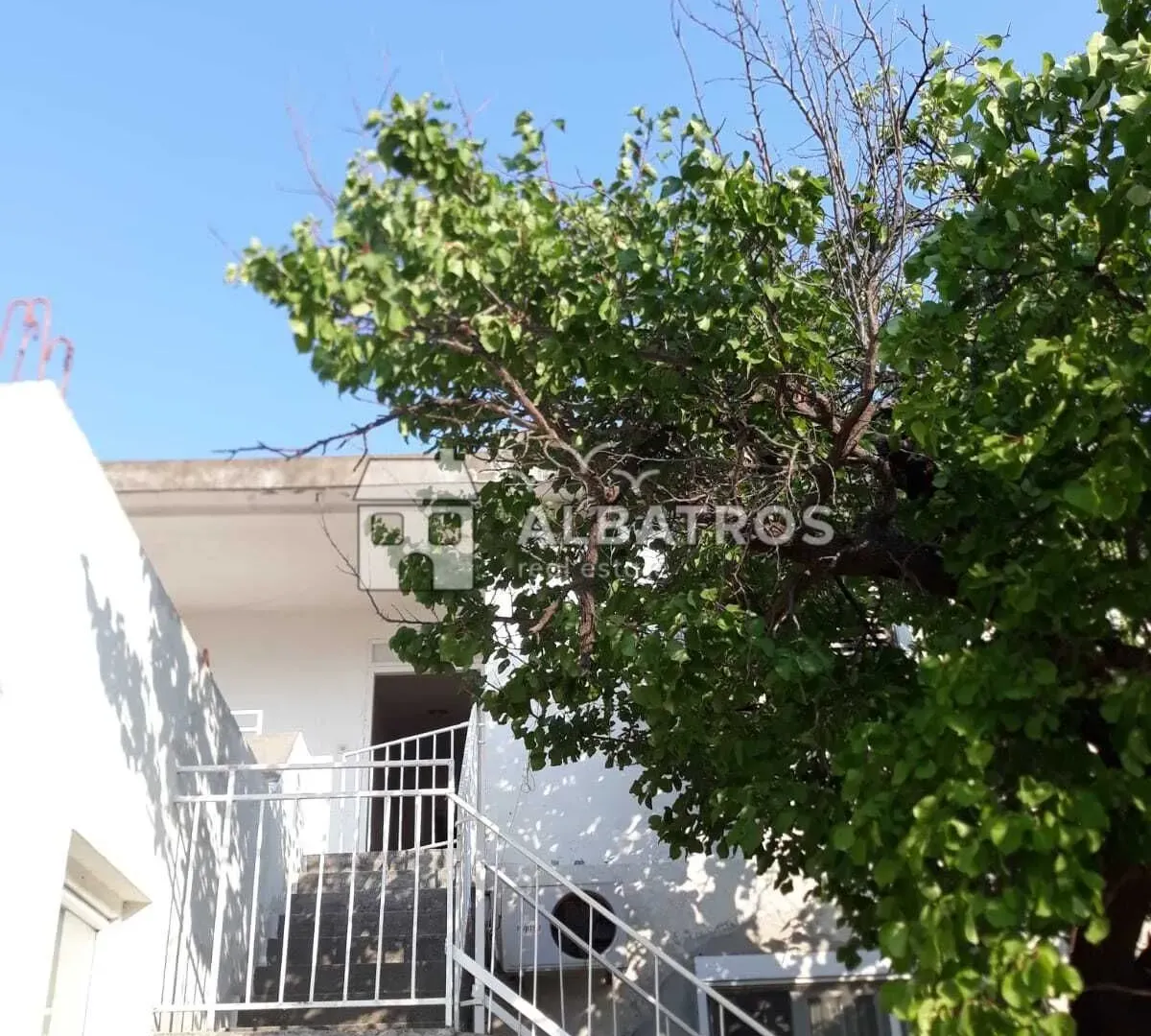 Prodaja, dvosoban stan, 67m², Šušanj, Bar