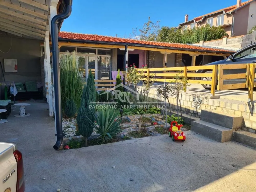 Prodaja, kuća, 247m², Miljakovac, Rakovica