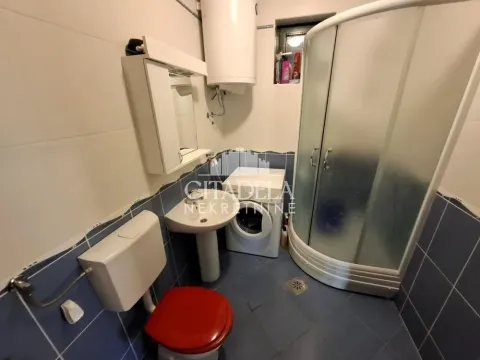 Prodaja, kuća, 173m², Irig, Srbija - image 9