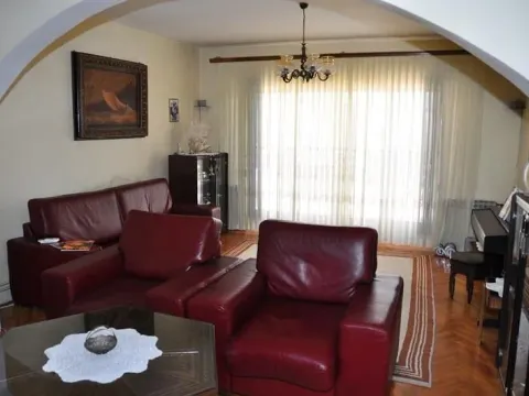 Prodaja, kuća, 320m², Herceg Novi, Crna Gora - image 12