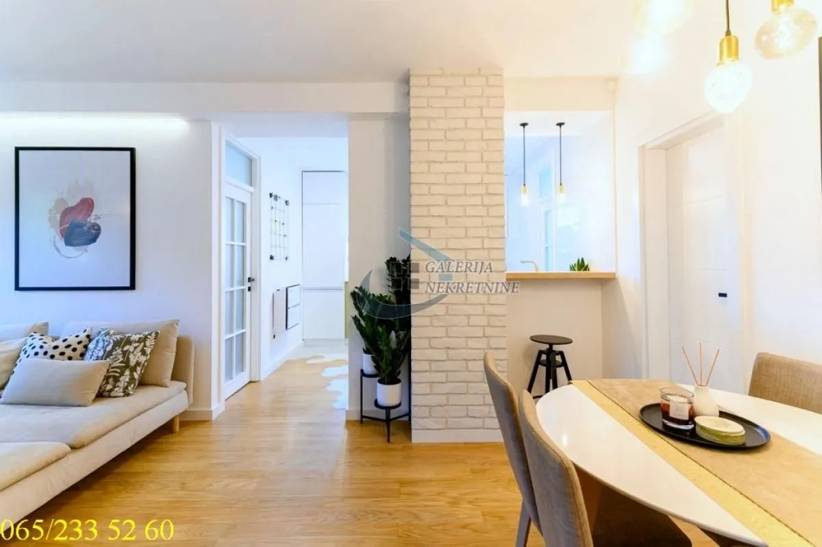 Sale, three bedroom apartment, 74m², Višnjička Banja, Palilula Sve Podlokacije