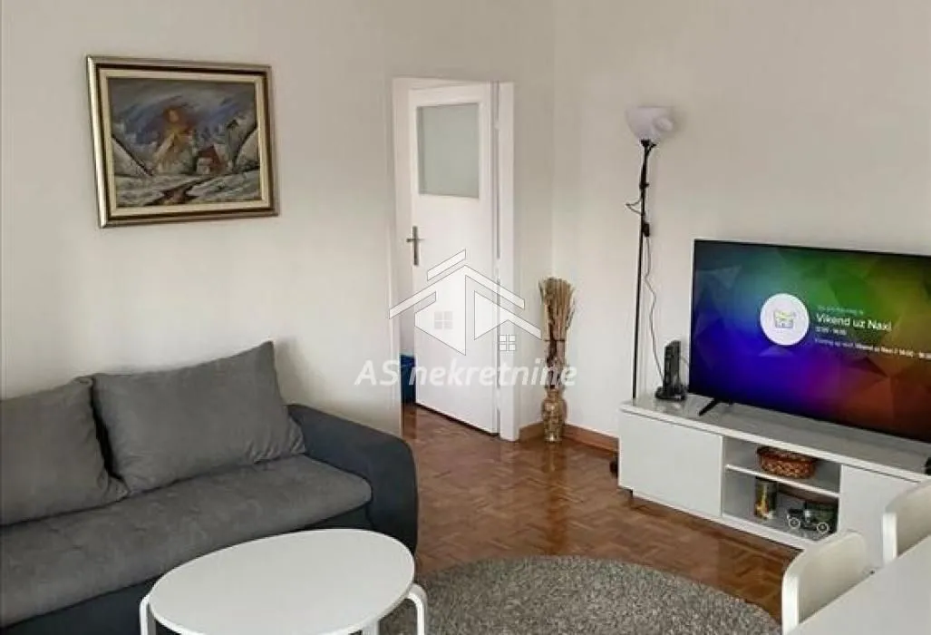 Izdavanje, stan, 58m², Savski Venac, Beograd