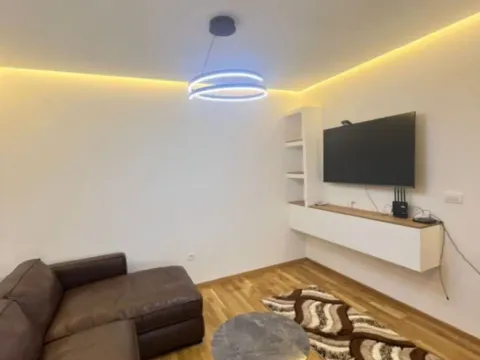 Sale, one bedroom apartment, 37m², Bečići, Budva - image 2