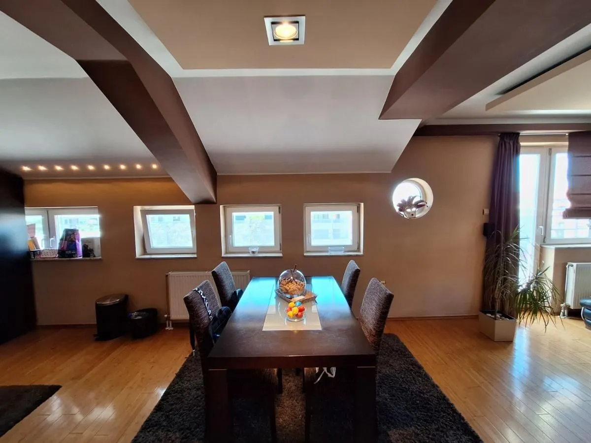 Prodaja, stan, 113m², Nova Detelinara, Novi Sad Sve Podlokacije