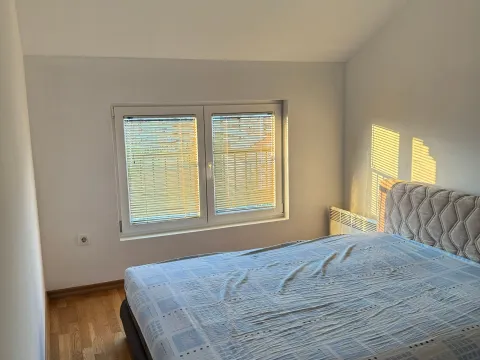 Izdavanje, dvosoban stan, 65m², Centar, Nikšić - image 6