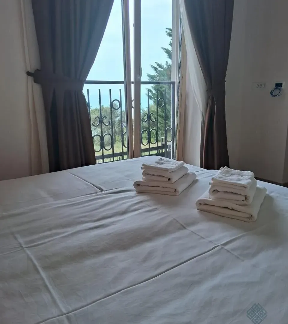 Rent, one bedroom apartment, 50m², Reževići, Budva