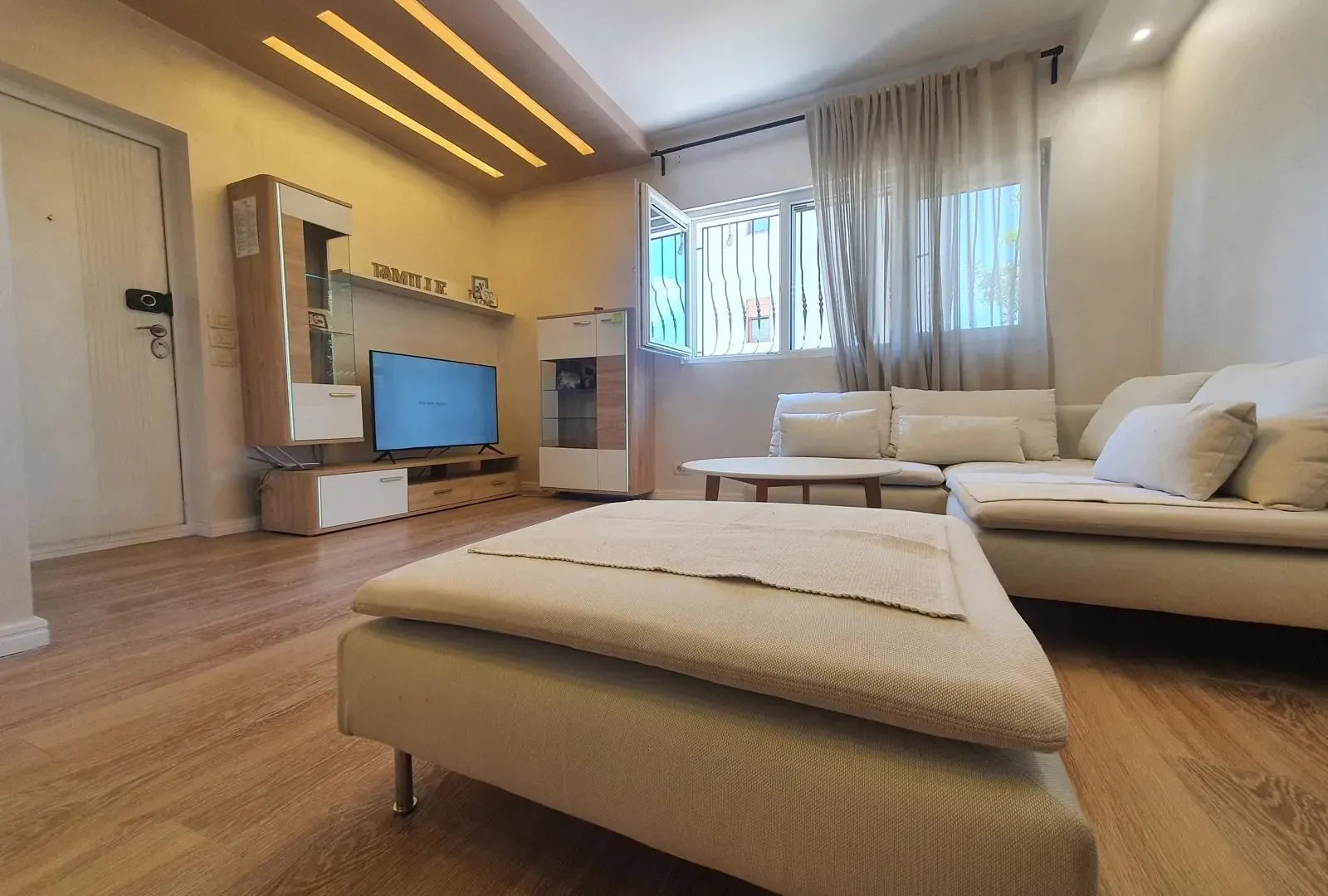 Sale, two bedroom apartment, 93m², Kalimanj, Tivat