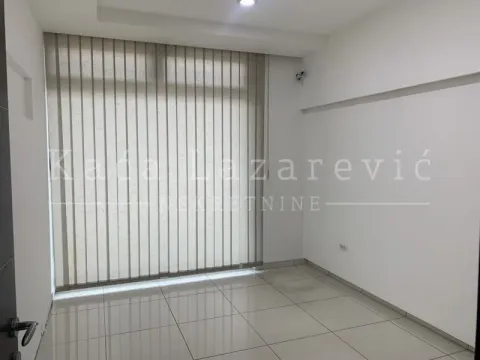 Rent, office space, 170m², Karaburma, Palilula Sve Podlokacije - image 8