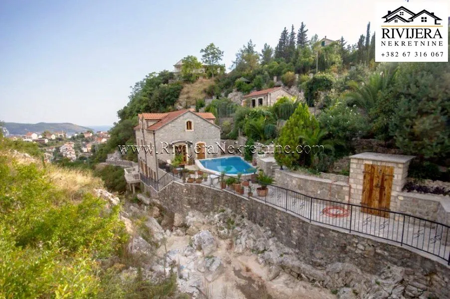Prodaja, kuća, 226m², Podi, Herceg Novi