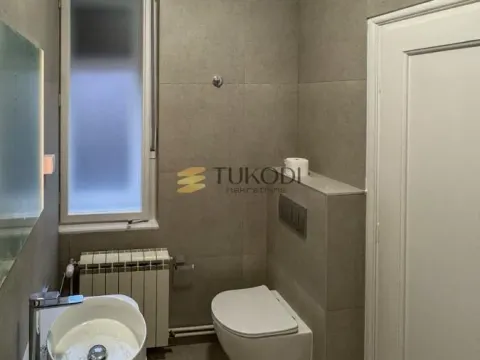Izdavanje, poslovni prostor, 78m², Stari Grad, Beograd - image 10