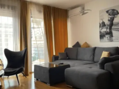 Rent, apartment, 73m², Bečići, Budva - image 2