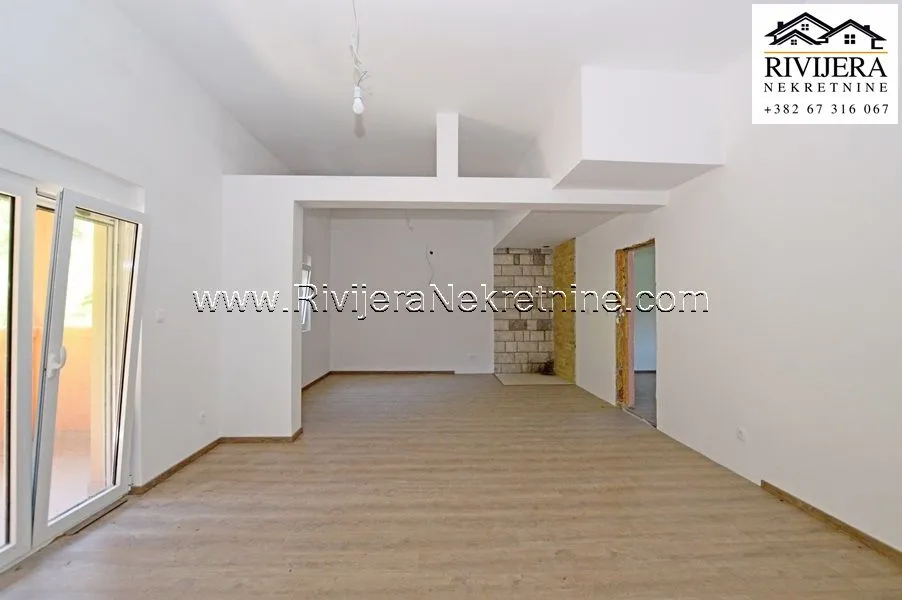 Prodaja, kuća, 267m², Sutorina, Herceg Novi