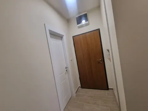Prodaja, trosoban stan, 70m², City Kvart, Podgorica - image 14