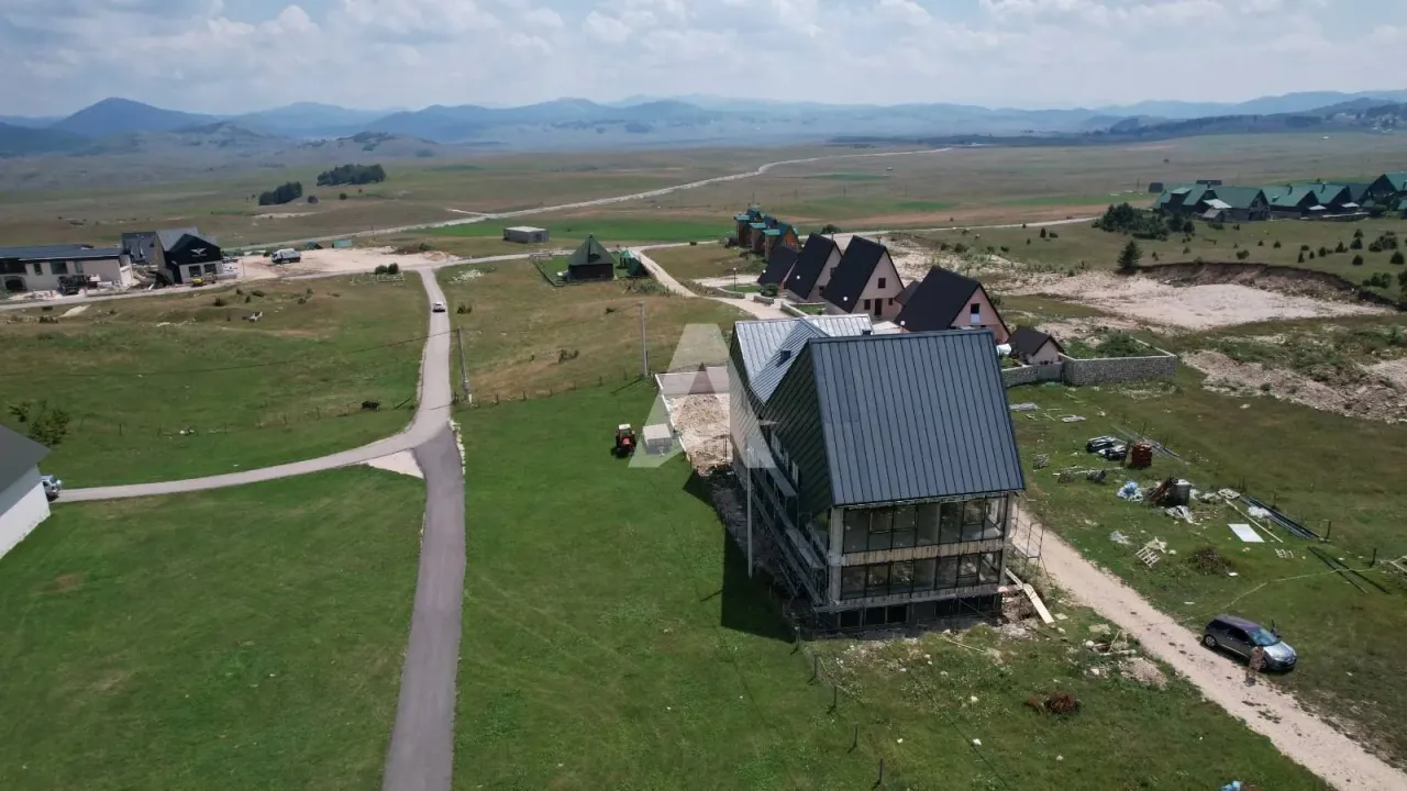 Prodaja, jednosoban stan, 32m², Žabljak, Crna Gora