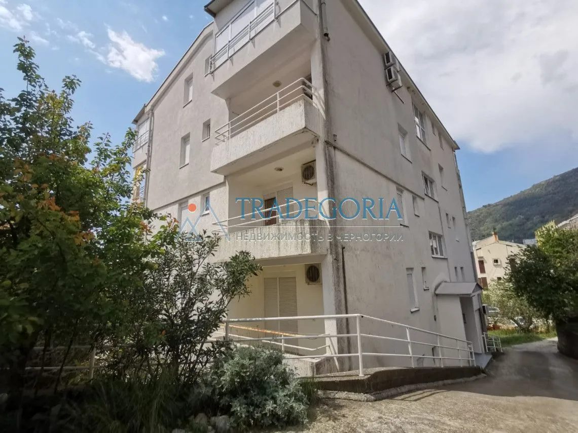 Prodaja, trosoban stan, 90m², Petrovac, Budva
