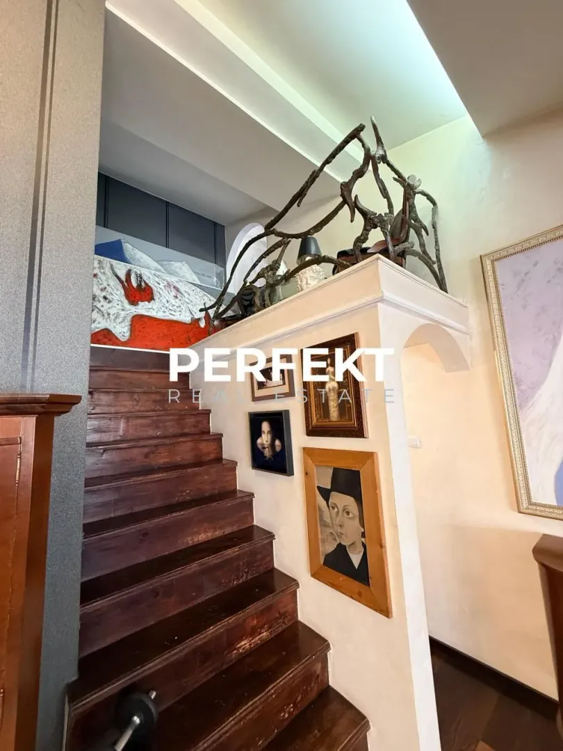 Prodaja, četvorosoban stan, 110m², Skojevsko Naselje, Beograd