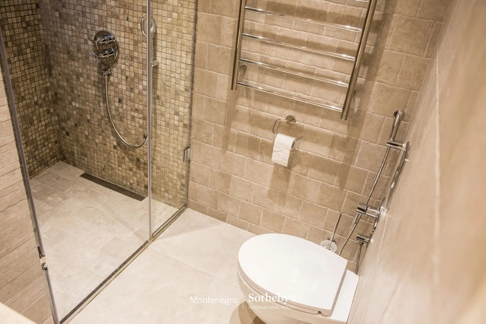 Sale, house, 326m², Stoliv, Kotor