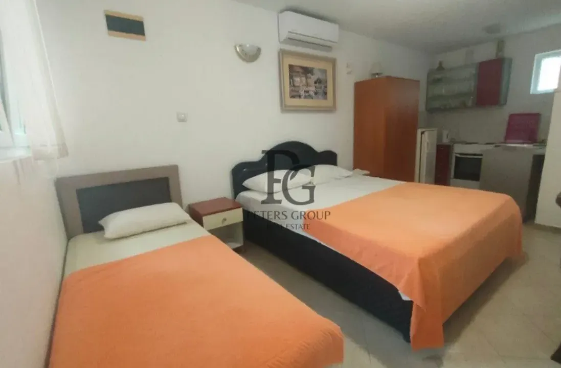Izdavanje, garsonjera, 30m², Savina, Herceg Novi