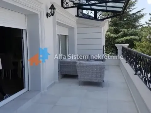 Izdavanje, stan, 215m², Senjak, Beograd - image 11