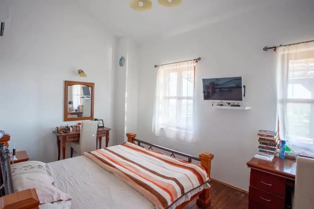 Prodaja, kuća, 210m², Zagora, Kotor