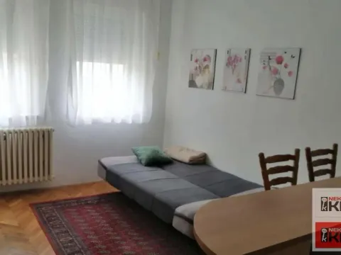 Izdavanje, garsonjera, 25m², Bulevar Oslobodjenja, Novi Sad Sve Podlokacije - image 2