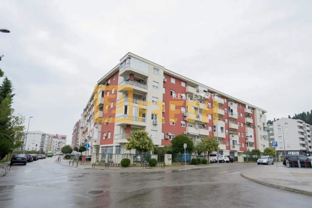 Izdavanje, dvosoban stan, 90m², Ljubović, Podgorica