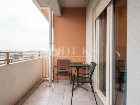 Rent, one bedroom apartment, 50m², Central Point, Podgorica - image 11