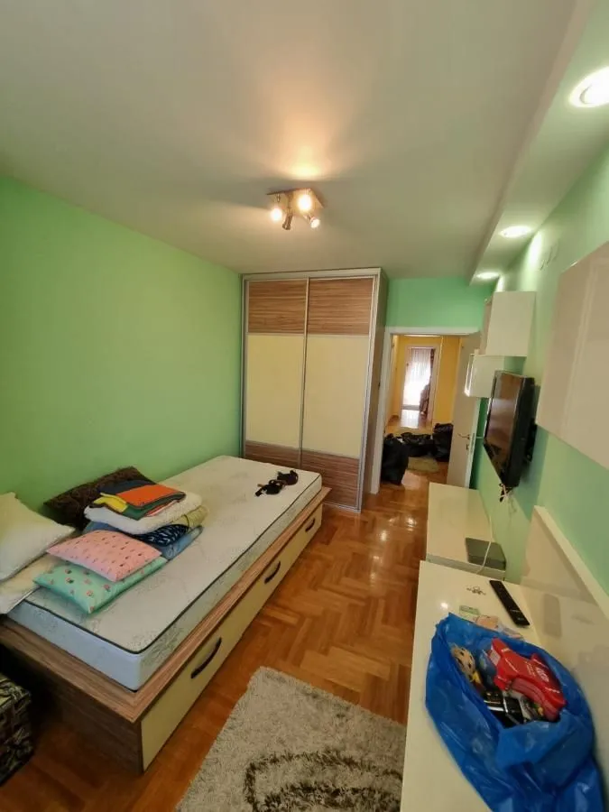 Prodaja, stan, 155m², Grbavica, Novi Sad Sve Podlokacije