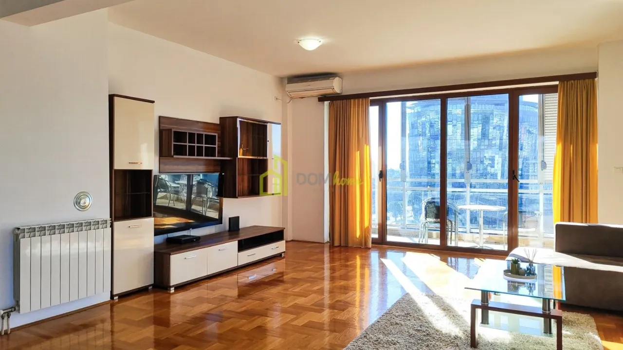 Izdavanje, dvosoban stan, Preko Morače, Podgorica