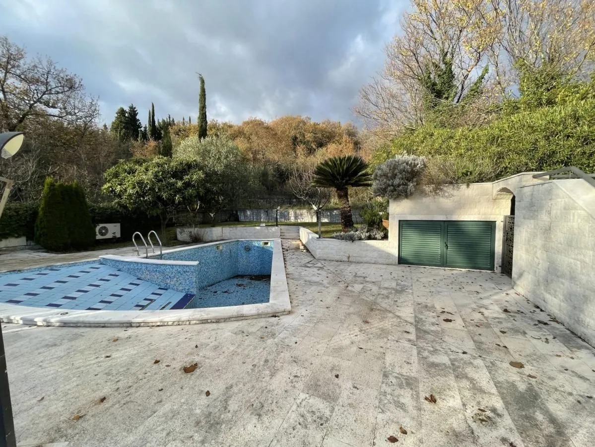 Prodaja, kuća, 201m², Topla, Herceg Novi