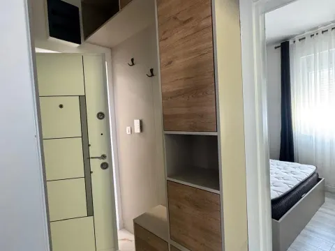 Prodaja, jednosoban stan, 43m², Vezirov Most, Podgorica - image 7