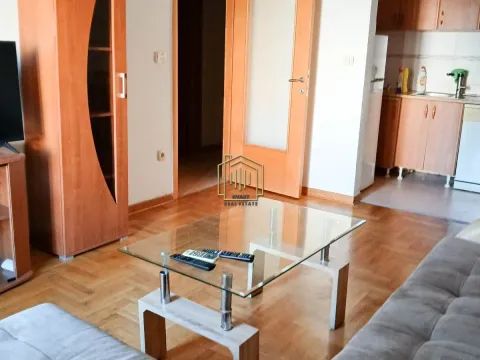 Izdavanje, jednosoban stan, 50m², Stari Aerodrom, Podgorica - image 2